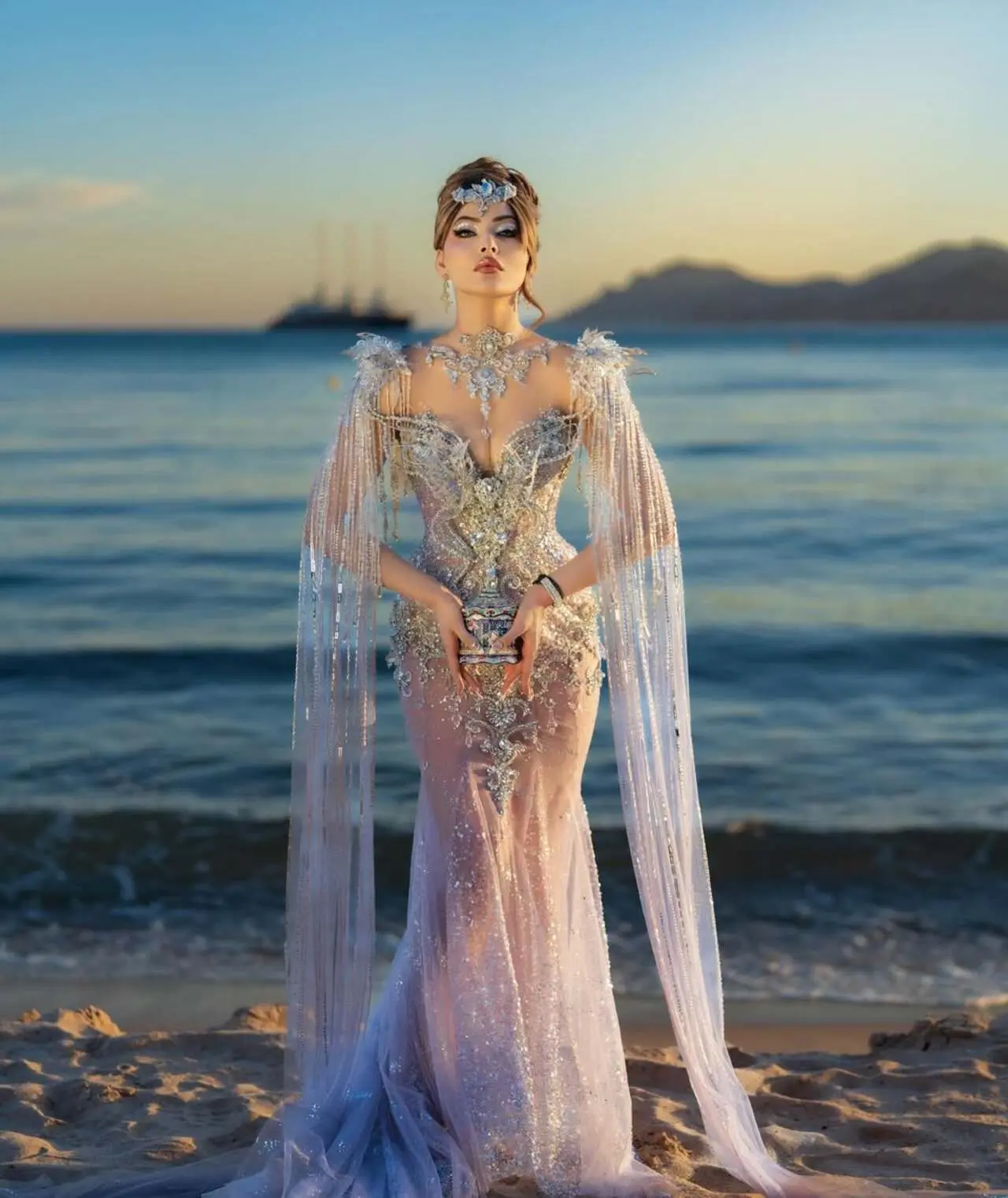 Why is Urvashi still here?&nbsp;
Urvashi Rautela's purpose at the film festival has still not be decoded. The actress has not been serving with fashion or with her work at the festival